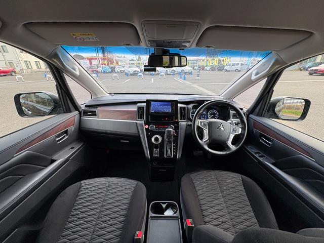 デリカD:5 P【4WD】【オートステップ】【アラウンドビューモニター】 【衝突軽減システム/車線逸脱警告/ブラインドスポットモニター/追従クルコン】【SDナビ/ブルートゥース/DVD再生】【パワーバックドア/両側電動スライドドア】【LEDオートライト】【ドラレコ】(9枚目)