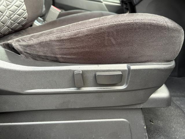 デリカD:5 P【4WD】【オートステップ】【アラウンドビューモニター】 【衝突軽減システム/車線逸脱警告/ブラインドスポットモニター/追従クルコン】【SDナビ/ブルートゥース/DVD再生】【パワーバックドア/両側電動スライドドア】【LEDオートライト】【ドラレコ】(31枚目)