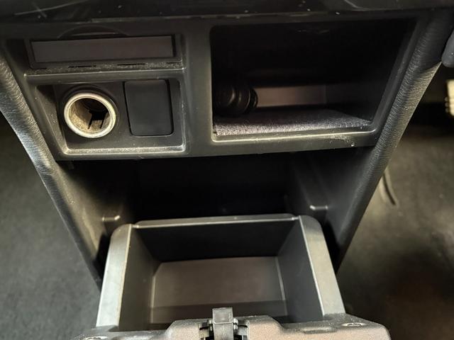 デリカD:5 P【4WD】【オートステップ】【アラウンドビューモニター】 【衝突軽減システム/車線逸脱警告/ブラインドスポットモニター/追従クルコン】【SDナビ/ブルートゥース/DVD再生】【パワーバックドア/両側電動スライドドア】【LEDオートライト】【ドラレコ】(53枚目)