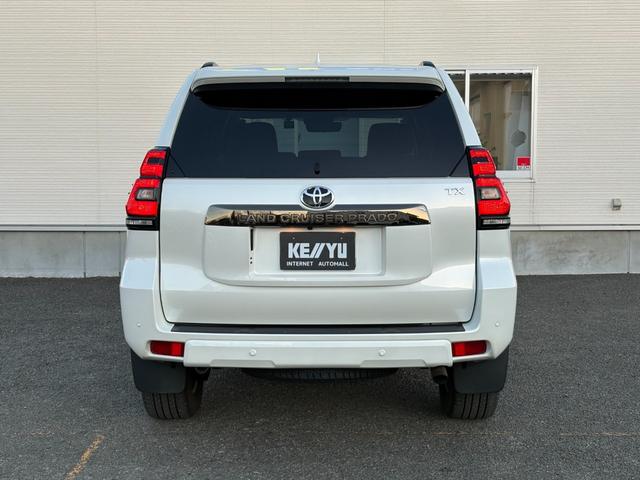 ランドクルーザープラド ＴＸ　Ｌパッケージ　７０ｔｈアニバーサリーリミテッド　７人乗　【４ＷＤディーゼル】後期【ワンオーナー禁煙車】【パノラミックビューモニター／メーカーナビ】【茶革シート／ベンチレーションシート】【専用１８インチ黒アルミ／ルーフレール】【追従クルコン】【前後ドラレコ】（29枚目）