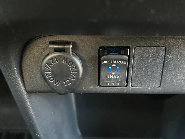 ムーヴキャンバス GブラックインテリアVS SAIII【禁煙車】 【パノラミックビューモニター/SDナビ/ナビ連動ドラレコ/フルセグTV/ブルートゥース】【両側電動スライドドア】【衝突軽減/車線逸脱警告/リアコーナーセンサー】【シートヒーター】【LEDライト】ETC(15枚目)