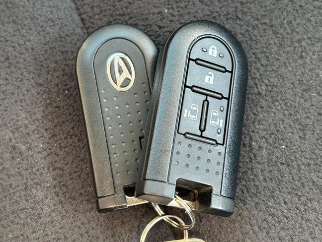 ムーヴキャンバス GブラックインテリアVS SAIII【禁煙車】 【パノラミックビューモニター/SDナビ/ナビ連動ドラレコ/フルセグTV/ブルートゥース】【両側電動スライドドア】【衝突軽減/車線逸脱警告/リアコーナーセンサー】【シートヒーター】【LEDライト】ETC(18枚目)