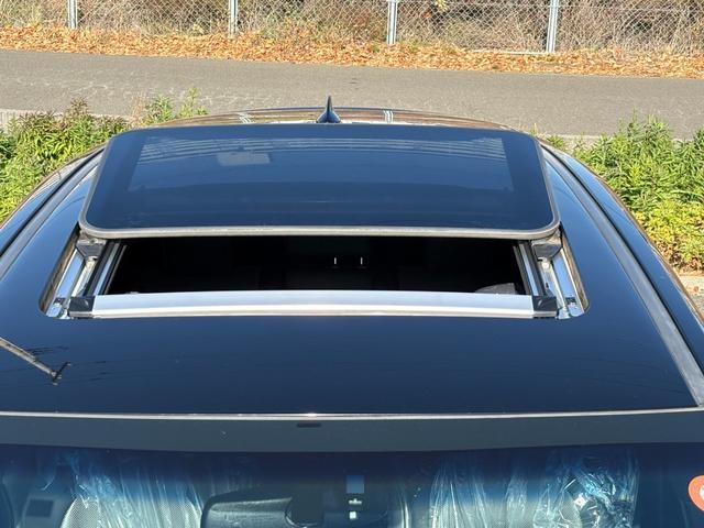 ＮＸ ＮＸ２００ｔ　Ｆスポーツ【４ＷＤ】【禁煙車】【サンルーフ】　【マークレビンソン】【ＲＸ用２０インチアルミ】【メーカーナビ／バックカメラ／ブルーレイ】【３眼ＬＥＤライト】【電動黒革シートベンチレーションシート】【衝突軽減／車線逸脱／追従クルコン】電動リアゲート（7枚目）