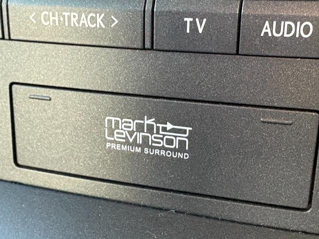 ＮＸ ＮＸ２００ｔ　Ｆスポーツ【４ＷＤ】【禁煙車】【サンルーフ】　【マークレビンソン】【ＲＸ用２０インチアルミ】【メーカーナビ／バックカメラ／ブルーレイ】【３眼ＬＥＤライト】【電動黒革シートベンチレーションシート】【衝突軽減／車線逸脱／追従クルコン】電動リアゲート（13枚目）