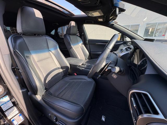 ＮＸ ＮＸ２００ｔ　Ｆスポーツ【４ＷＤ】【禁煙車】【サンルーフ】　【マークレビンソン】【ＲＸ用２０インチアルミ】【メーカーナビ／バックカメラ／ブルーレイ】【３眼ＬＥＤライト】【電動黒革シートベンチレーションシート】【衝突軽減／車線逸脱／追従クルコン】電動リアゲート（29枚目）