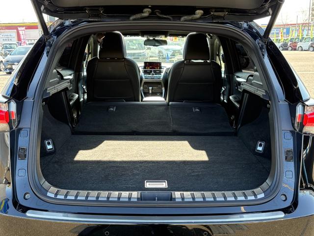 ＮＸ ＮＸ２００ｔ　Ｆスポーツ【４ＷＤ】【禁煙車】【サンルーフ】　【マークレビンソン】【ＲＸ用２０インチアルミ】【メーカーナビ／バックカメラ／ブルーレイ】【３眼ＬＥＤライト】【電動黒革シートベンチレーションシート】【衝突軽減／車線逸脱／追従クルコン】電動リアゲート（40枚目）