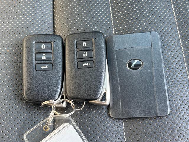 ＮＸ ＮＸ２００ｔ　Ｆスポーツ【４ＷＤ】【禁煙車】【サンルーフ】　【マークレビンソン】【ＲＸ用２０インチアルミ】【メーカーナビ／バックカメラ／ブルーレイ】【３眼ＬＥＤライト】【電動黒革シートベンチレーションシート】【衝突軽減／車線逸脱／追従クルコン】電動リアゲート（54枚目）