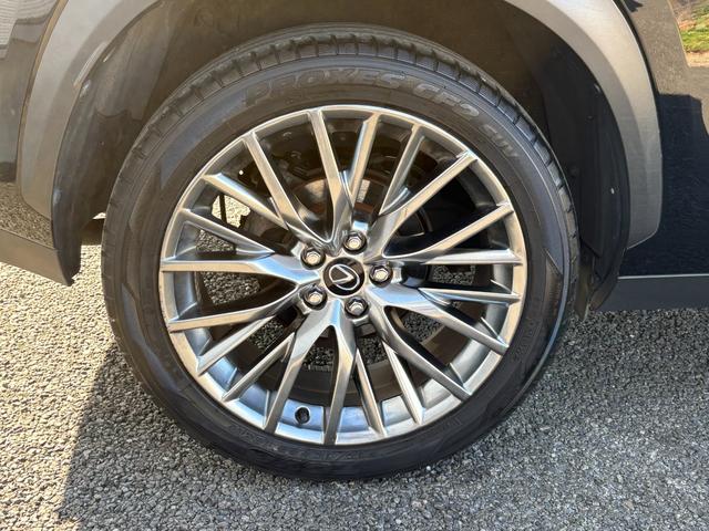 ＮＸ ＮＸ２００ｔ　Ｆスポーツ【４ＷＤ】【禁煙車】【サンルーフ】　【マークレビンソン】【ＲＸ用２０インチアルミ】【メーカーナビ／バックカメラ／ブルーレイ】【３眼ＬＥＤライト】【電動黒革シートベンチレーションシート】【衝突軽減／車線逸脱／追従クルコン】電動リアゲート（57枚目）