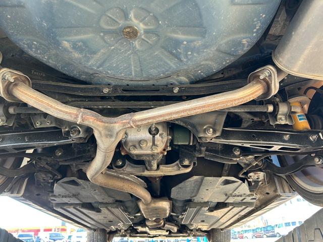 WRX STI STI タイプS【後期型】【6速MT】【大型スポイラー】 【イエローキャリパー/STi19インチアルミ/ビルシュタインショック】【8インチナビ/バックカメラ/フルセグTV/ブルートゥース】【シートヒーター/ハーフレザーシート】【LEDライト/LEDビーム】(6枚目)