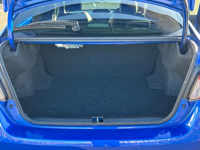 WRX STI STI タイプS【後期型】【6速MT】【大型スポイラー】 【イエローキャリパー/STi19インチアルミ/ビルシュタインショック】【8インチナビ/バックカメラ/フルセグTV/ブルートゥース】【シートヒーター/ハーフレザーシート】【LEDライト/LEDビーム】(38枚目)