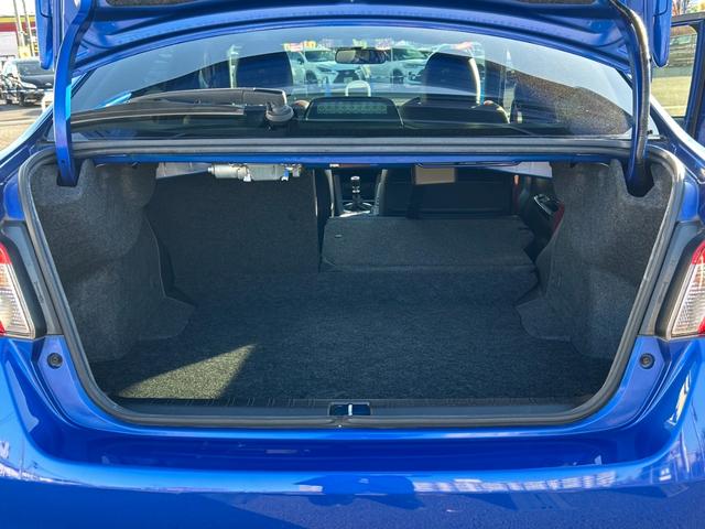 WRX STI STI タイプS【後期型】【6速MT】【大型スポイラー】 【イエローキャリパー/STi19インチアルミ/ビルシュタインショック】【8インチナビ/バックカメラ/フルセグTV/ブルートゥース】【シートヒーター/ハーフレザーシート】【LEDライト/LEDビーム】(39枚目)