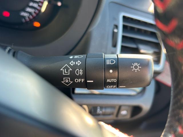 WRX STI STI タイプS【後期型】【6速MT】【大型スポイラー】 【イエローキャリパー/STi19インチアルミ/ビルシュタインショック】【8インチナビ/バックカメラ/フルセグTV/ブルートゥース】【シートヒーター/ハーフレザーシート】【LEDライト/LEDビーム】(45枚目)