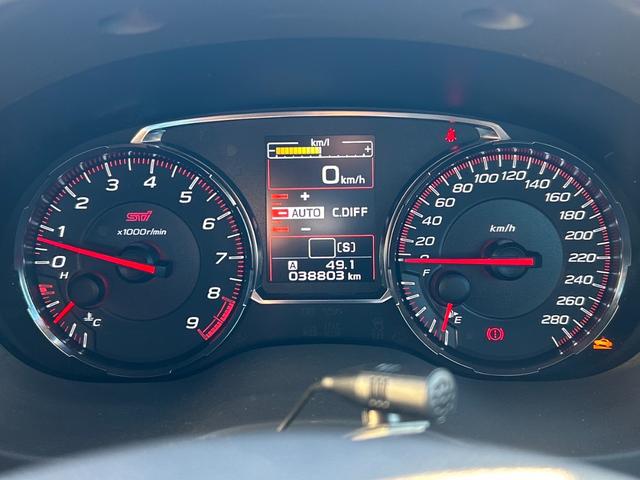 WRX STI STI タイプS【後期型】【6速MT】【大型スポイラー】 【イエローキャリパー/STi19インチアルミ/ビルシュタインショック】【8インチナビ/バックカメラ/フルセグTV/ブルートゥース】【シートヒーター/ハーフレザーシート】【LEDライト/LEDビーム】(46枚目)