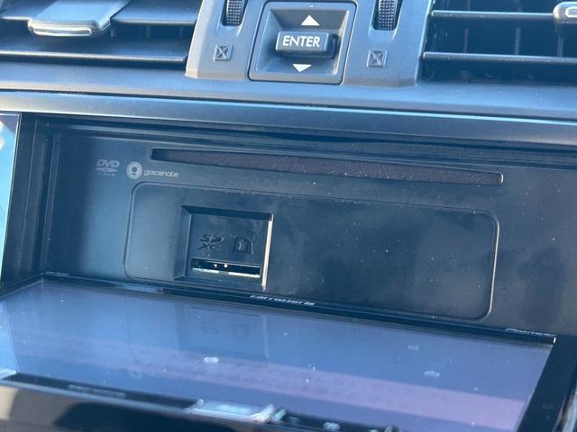 WRX STI STI タイプS【後期型】【6速MT】【大型スポイラー】 【イエローキャリパー/STi19インチアルミ/ビルシュタインショック】【8インチナビ/バックカメラ/フルセグTV/ブルートゥース】【シートヒーター/ハーフレザーシート】【LEDライト/LEDビーム】(50枚目)