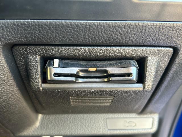 WRX STI STI タイプS【後期型】【6速MT】【大型スポイラー】 【イエローキャリパー/STi19インチアルミ/ビルシュタインショック】【8インチナビ/バックカメラ/フルセグTV/ブルートゥース】【シートヒーター/ハーフレザーシート】【LEDライト/LEDビーム】(56枚目)