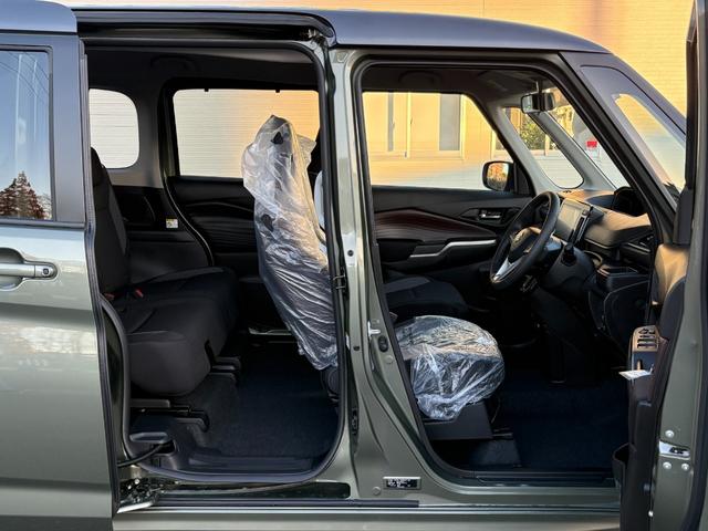 仙台駅からバスをご利用の場合は、約２０分♪　仙台市営バス　０４番　乗り場より　『賀茂皇神社前行』に乗車いただき、『六丁の目北町』で下車。徒歩２分☆バス時間がなければ【００６６−９７１１−５１７０６７】