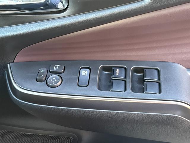 ☆総在庫３０００台☆　関東・関西方面より直入庫多数！東北地方にて使用している車両に比べ、「下廻りの錆」「走行距離」は段違い！高品質に自信あり♪陸送費も頂いておりません。