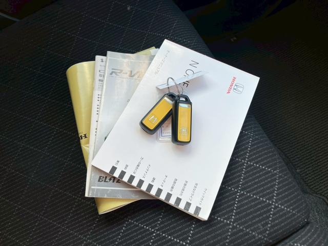 N-ONE プレミアム ツアラー【ターボ】【千葉県仕入】【禁煙車】 【モデューロショック/ダウンサス】【SDナビ/フルセグTV/SD録音/DVD】【HIDオートライト/フォグ】【オートエアコン】【純正15インチアルミ】【スマートキー/プッシュスタート】【ETC】(18枚目)