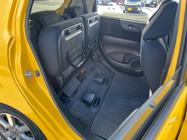 N-ONE プレミアム ツアラー【ターボ】【千葉県仕入】【禁煙車】 【モデューロショック/ダウンサス】【SDナビ/フルセグTV/SD録音/DVD】【HIDオートライト/フォグ】【オートエアコン】【純正15インチアルミ】【スマートキー/プッシュスタート】【ETC】(40枚目)