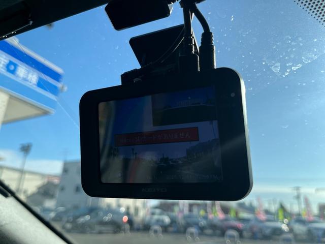 WRX STI STI タイプS【6速MT】【アドバンスドパッケージ】 【大型リアスポイラー】【禁煙車】【BSM】【ダイアトーンSDナビ/サイド・バックカメラ/フルセグTV/ブルートゥース】【ハーフレザーシート】【STI18インチアルミ】【LEDオートライト/フォグ】(17枚目)