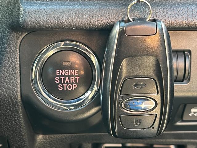 WRX STI STI タイプS【6速MT】【アドバンスドパッケージ】 【大型リアスポイラー】【禁煙車】【BSM】【ダイアトーンSDナビ/サイド・バックカメラ/フルセグTV/ブルートゥース】【ハーフレザーシート】【STI18インチアルミ】【LEDオートライト/フォグ】(19枚目)