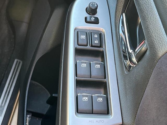 WRX STI STI タイプS【6速MT】【アドバンスドパッケージ】 【大型リアスポイラー】【禁煙車】【BSM】【ダイアトーンSDナビ/サイド・バックカメラ/フルセグTV/ブルートゥース】【ハーフレザーシート】【STI18インチアルミ】【LEDオートライト/フォグ】(44枚目)