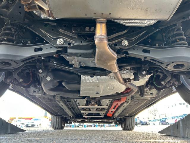 カローラクロス ハイブリッド Z 4WD【パノラマルーフ】アドバンスドパーク 【神奈川仕入】【寒冷地仕様/シートヒーター】【パノラミックビューモニター/10.5型ナビ/連動前後ドラレコ】【パワーバックドア】【ルーフレール】【BSM/クルコン】【HDMI/フルセグTV/BT】(6枚目)