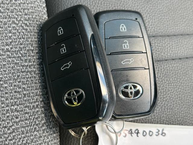 カローラクロス ハイブリッド Z 4WD【パノラマルーフ】アドバンスドパーク 【神奈川仕入】【寒冷地仕様/シートヒーター】【パノラミックビューモニター/10.5型ナビ/連動前後ドラレコ】【パワーバックドア】【ルーフレール】【BSM/クルコン】【HDMI/フルセグTV/BT】(23枚目)