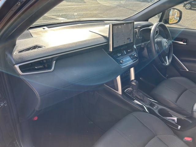 カローラクロス ハイブリッド Z 4WD【パノラマルーフ】アドバンスドパーク 【神奈川仕入】【寒冷地仕様/シートヒーター】【パノラミックビューモニター/10.5型ナビ/連動前後ドラレコ】【パワーバックドア】【ルーフレール】【BSM/クルコン】【HDMI/フルセグTV/BT】(42枚目)