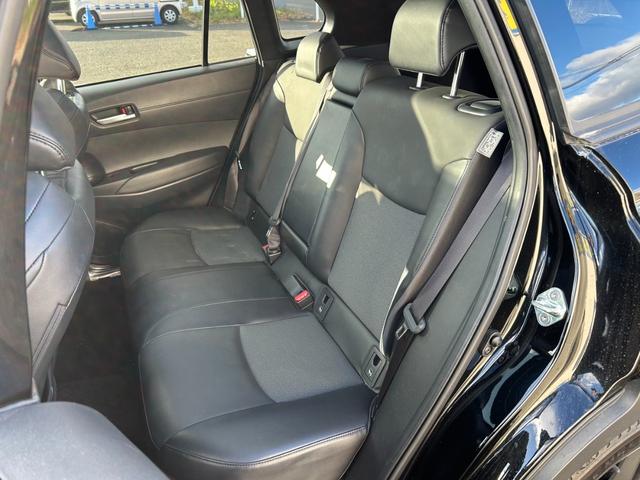 カローラクロス ハイブリッド Z 4WD【パノラマルーフ】アドバンスドパーク 【神奈川仕入】【寒冷地仕様/シートヒーター】【パノラミックビューモニター/10.5型ナビ/連動前後ドラレコ】【パワーバックドア】【ルーフレール】【BSM/クルコン】【HDMI/フルセグTV/BT】(43枚目)