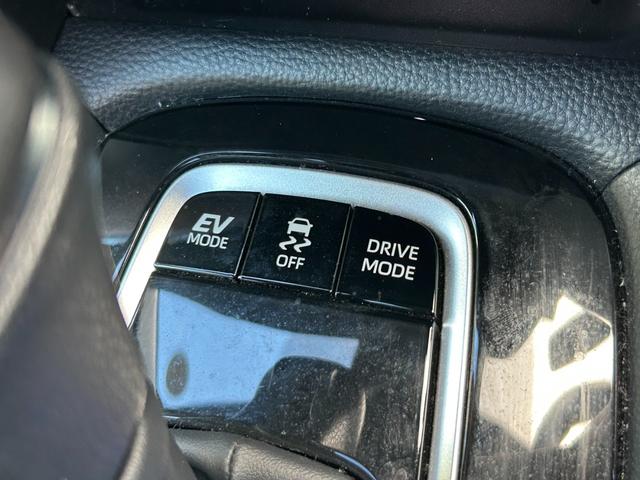 カローラクロス ハイブリッド Z 4WD【パノラマルーフ】アドバンスドパーク 【神奈川仕入】【寒冷地仕様/シートヒーター】【パノラミックビューモニター/10.5型ナビ/連動前後ドラレコ】【パワーバックドア】【ルーフレール】【BSM/クルコン】【HDMI/フルセグTV/BT】(53枚目)