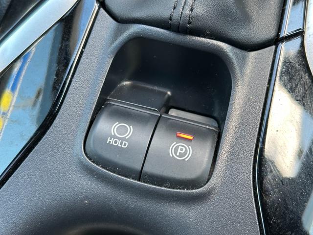 カローラクロス ハイブリッド Z 4WD【パノラマルーフ】アドバンスドパーク 【神奈川仕入】【寒冷地仕様/シートヒーター】【パノラミックビューモニター/10.5型ナビ/連動前後ドラレコ】【パワーバックドア】【ルーフレール】【BSM/クルコン】【HDMI/フルセグTV/BT】(55枚目)