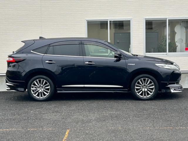 ハリアーハイブリッド プレミアム　メタル　アンド　レザーパッケージ【４ＷＤ】後期型　【モデリスタエアロ／グリル】【ＡＬＰＩＮＥ１０インチナビ】【エンジンスターター】【電動黒革ベンチレーションシート】【追従クルコン／衝突軽減／車線逸脱】【電動リアゲート】【ＬＥＤライト／シーケンシャル】（33枚目）