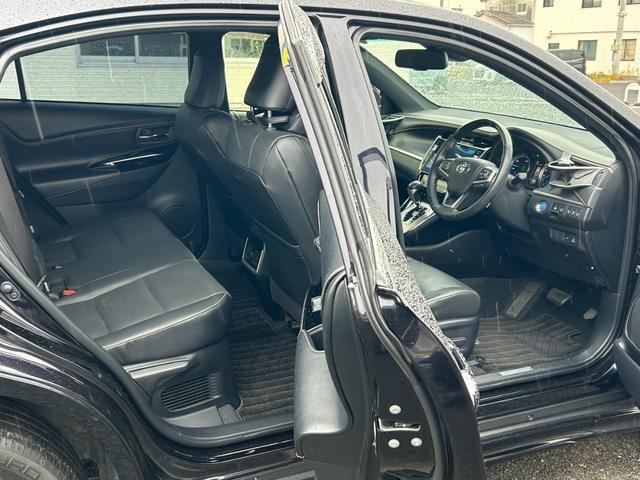 ハリアーハイブリッド プレミアム　メタル　アンド　レザーパッケージ【４ＷＤ】後期型　【モデリスタエアロ／グリル】【ＡＬＰＩＮＥ１０インチナビ】【エンジンスターター】【電動黒革ベンチレーションシート】【追従クルコン／衝突軽減／車線逸脱】【電動リアゲート】【ＬＥＤライト／シーケンシャル】（42枚目）