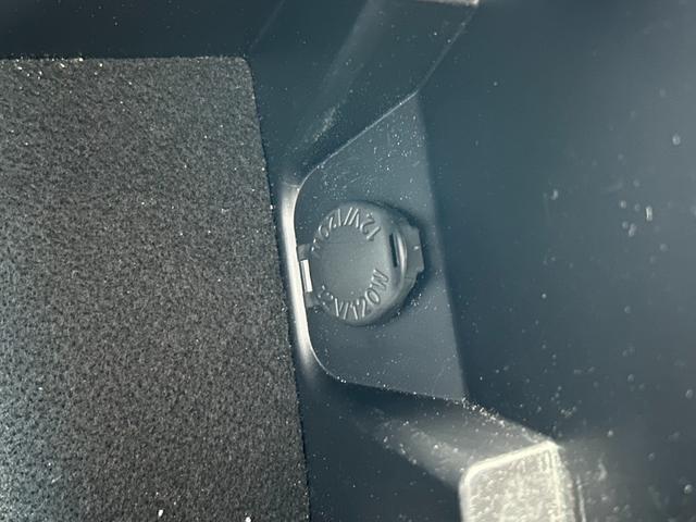 ハリアーハイブリッド プレミアム　メタル　アンド　レザーパッケージ【４ＷＤ】後期型　【モデリスタエアロ／グリル】【ＡＬＰＩＮＥ１０インチナビ】【エンジンスターター】【電動黒革ベンチレーションシート】【追従クルコン／衝突軽減／車線逸脱】【電動リアゲート】【ＬＥＤライト／シーケンシャル】（57枚目）