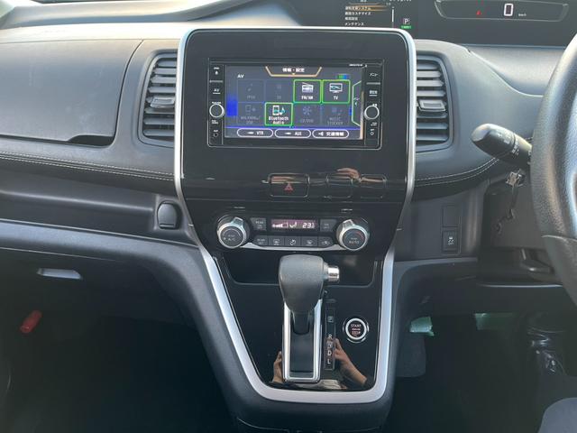 セレナ ハイウェイスター　Ｖセレクション【禁煙車】【夏＆冬タイヤ】　【衝突軽減／車線逸脱警告／クルコン】【両側電動スライドドア】【ＳＤナビ／バックカメラ／フルセグＴＶ／ブルートゥース】【ＬＥＤオートライト／フォグ】【リアオートエアコン】【インテリキー】ビルトインＥＴＣ（48枚目）