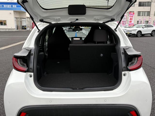ヤリス Ｘ【４ＷＤ寒冷地仕様】【禁煙車】　【ナビ機能付き８インチディスプレイオーディオ／Ｂｌｕｅｔｏｏｔｈオーディオ／ＵＳＢ接続】【追従クルコン／衝突軽減／車線逸脱警告／コーナーセンサー】【スマートキー／プッシュスタート】【ワイパー熱線】（36枚目）