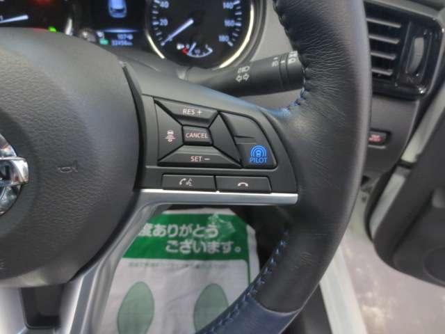 エクストレイル ２．０　ＡＵＴＥＣＨ　ｉパッケージ　２列車　４ＷＤ　純正メモリーナビ・ＴＶ・アラウンドビューモ　エマブレ　黒革シート　バックカメラ　ワンオーナ　全周囲カメラ　ＥＴＣ　アイドリングストップ　メモリーナビ　インテリキー　アルミホイール　ナビＴＶ　４ＷＤ　盗難防止装置　レーダークルコン（8枚目）