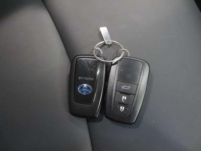 RAV4 2.5 ハイブリッド G E-Four 4WD 衝突被害軽減装置 ドライブレコーダ 革S ワンオーナ- バックモニター スマキー AWD TVナビ パワステ クルコン PKSB AAC エアバッグ AW パワーウィンドウ キーレスエントリー ETC(14枚目)