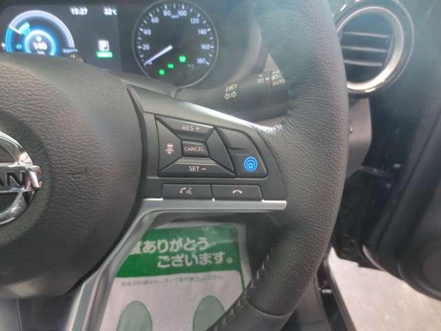 キックス １．２　Ｘ　（ｅ－ＰＯＷＥＲ）　純正メモリーナビ・ＴＶ・アラウンドビューモ　ナビ＆ＴＶ　ワンオ－ナ－車　追従クルコン　スマートキー　ＬＥＤヘッド　パワーステアリング　盗難防止システム　ドライブレコーダー　ＥＴＣ　メモリーナビ　アルミ　ＡＡＣ　キーレス　パワーウィンドウ　ＡＢＳ（6枚目）