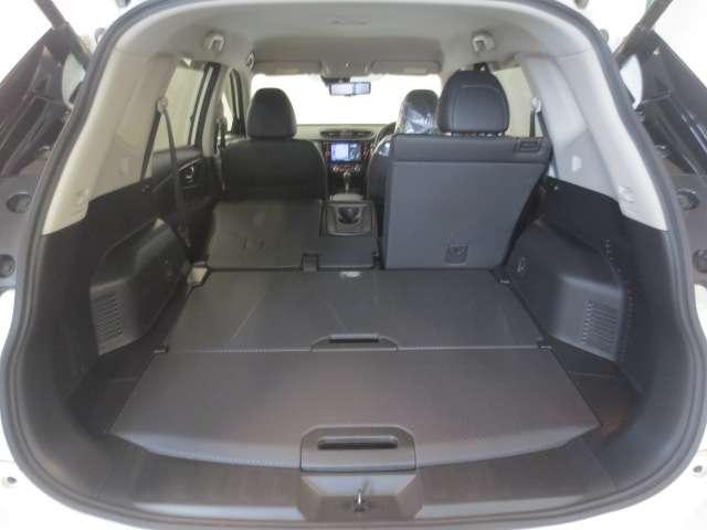 エクストレイル 2.0 20Xi 2列車 4WD リアカメラ 追従クルーズ LED ドライブレコーダ インテリジェントキー ETC Aストップ AAC ナビ&TV メモリーナビ キーフリー アルミホイール ワンセグTV エアバッグ 助手席エアバッグ(17枚目)