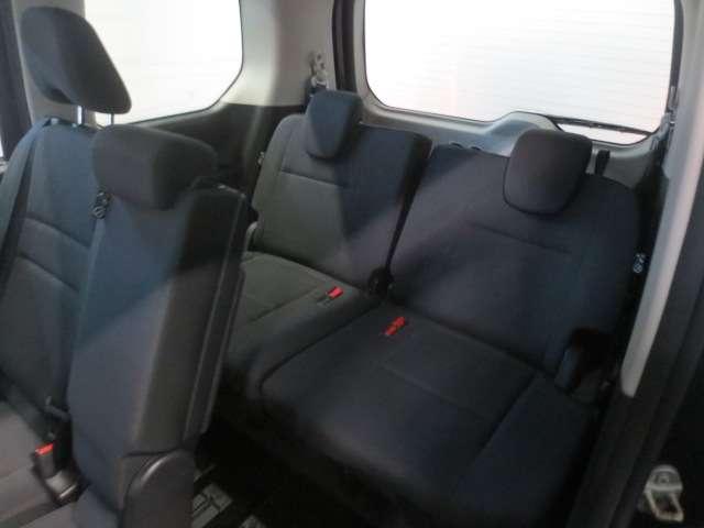 �Q��ڃV�[�g�ɉ����A�R��ڃV�[�g�����ꂵ���ł��ˁ���[�\�Ȃ̂ŁA�l�X�ȏ�ʂŐF�X�Ȏg�������y���߂܂���I