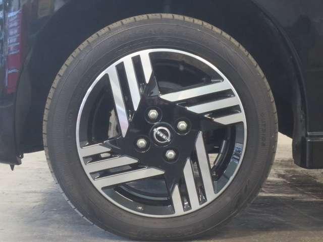 デイズ 660 ハイウェイスターX 4WD 社外メモリーナビ・TV・アラウンドビューモ 踏み間違い防止 ワンオーナー メモリナビ アラウンドビューカメラ LEDライト インテリキー AW バックカメラ ETC アイドリングストップ 4WD ナビ&TV エアコン パワーウインドウ キーレス(17枚目)