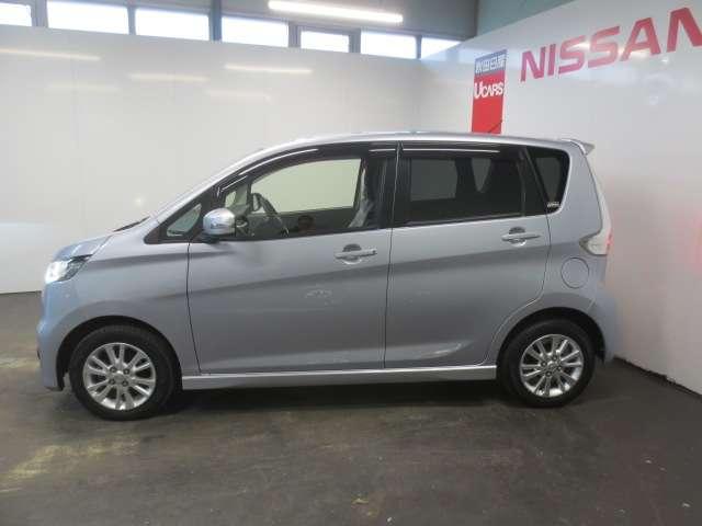 デイズ ６６０　ハイウェイスターＸ　４ＷＤ　アイドリングストップ　全席ＰＷ　ＩＳＴＯＰ　ダブルエアバッグ　ＰＳ　スマキー　Ｂカメラ　ＡＡＣ　フルタイム４ＷＤ　アルミホイール　キーフリーシステム　ＡＢＳ　エアバック（20枚目）