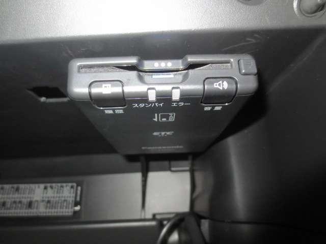 エクストレイル 2.0 20X 2列車 4WD 誤発信抑制機能 フルタイム4WD バックモニター オートエアコン ナビ&TV スマ-トキ- アルミ ワンオーナー車 ETC付 PS メモリーナビゲーション パワーウィンドウ ドラレコ アイドリングS(11枚目)