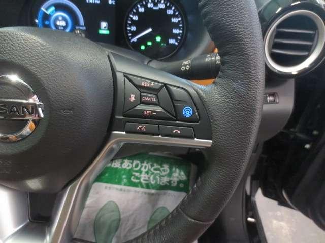 キックス １．２　Ｘ　ツートーン　インテリアエディション　（ｅ－ＰＯＷＥＲ）　エマージェンシーＢ　セキュリティ　アラウンドモニター　Ｒカメラ　ＬＥＤ　ワンオーナ　エアコン　スマートキー　メモリーナビ　キーレス　ワンセグＴＶ　ナビＴＶ　ＡＢＳ　パワーウィンドウ（7枚目）