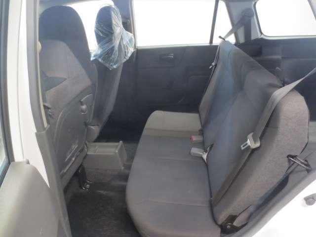 ＡＤ １．６　ＶＥ　４ＷＤ　キーレスキー　エアバック　マニュアルエアコン　Ｗエアバック　パワステ　フルタイム４ＷＤ　ＡＢＳ　パワーウィンドゥ（14枚目）