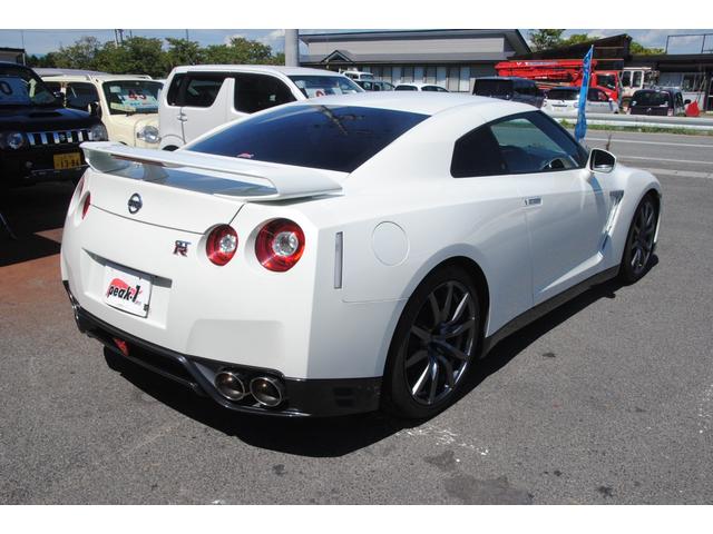ＧＴ－Ｒ ブラックエディション　４ＷＤ　フライホイール交換済　禁煙車　ＭＹ１４仕様＆ＭＹ１７イナズマライト　ＭＹ１４テールライト　ビルトインＥＴＣ　Ｂカメラ　ブレンボキャリパー　デイライト　　整備記録大量（5枚目）