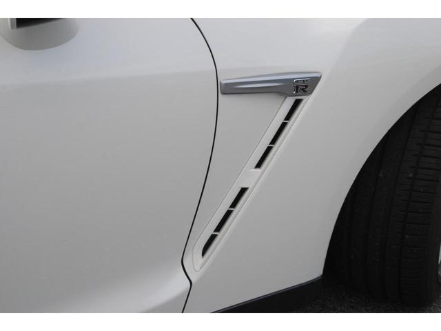 ＧＴ－Ｒ ブラックエディション　４ＷＤ　フライホイール交換済　禁煙車　ＭＹ１４仕様＆ＭＹ１７イナズマライト　ＭＹ１４テールライト　ビルトインＥＴＣ　Ｂカメラ　ブレンボキャリパー　デイライト　　整備記録大量（22枚目）