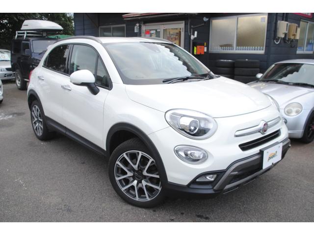 ５００Ｘ クロス　プラス　４ＷＤ　１４００ターボ　レーダクルーズ　本革シート　シートヒーター　ブラインドスポットモニター　アイドリングストップ　バックカメラ　コーナーセンサー　車検整備２年付き　プッシュスタート　禁煙車（3枚目）